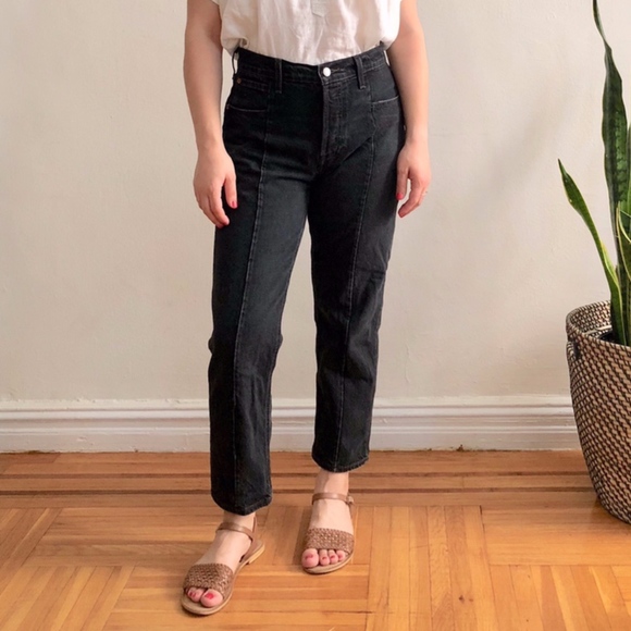Levis Straight Jeans - Picture 1 of 2